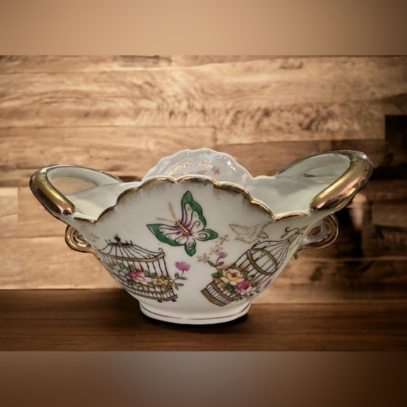 Hand Painted Ardalt Japan #6388 - 1950s -Butterfly & Birdhouse trinket vintage - Picture 1 of 9